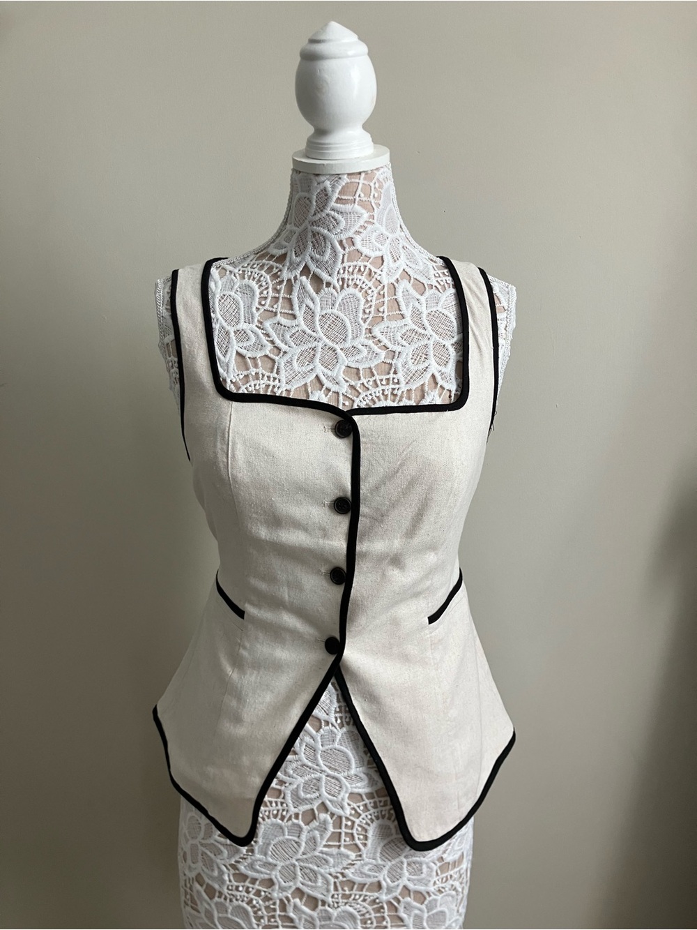 Bagatelle Cream and Black Lace-Trim Dress Top